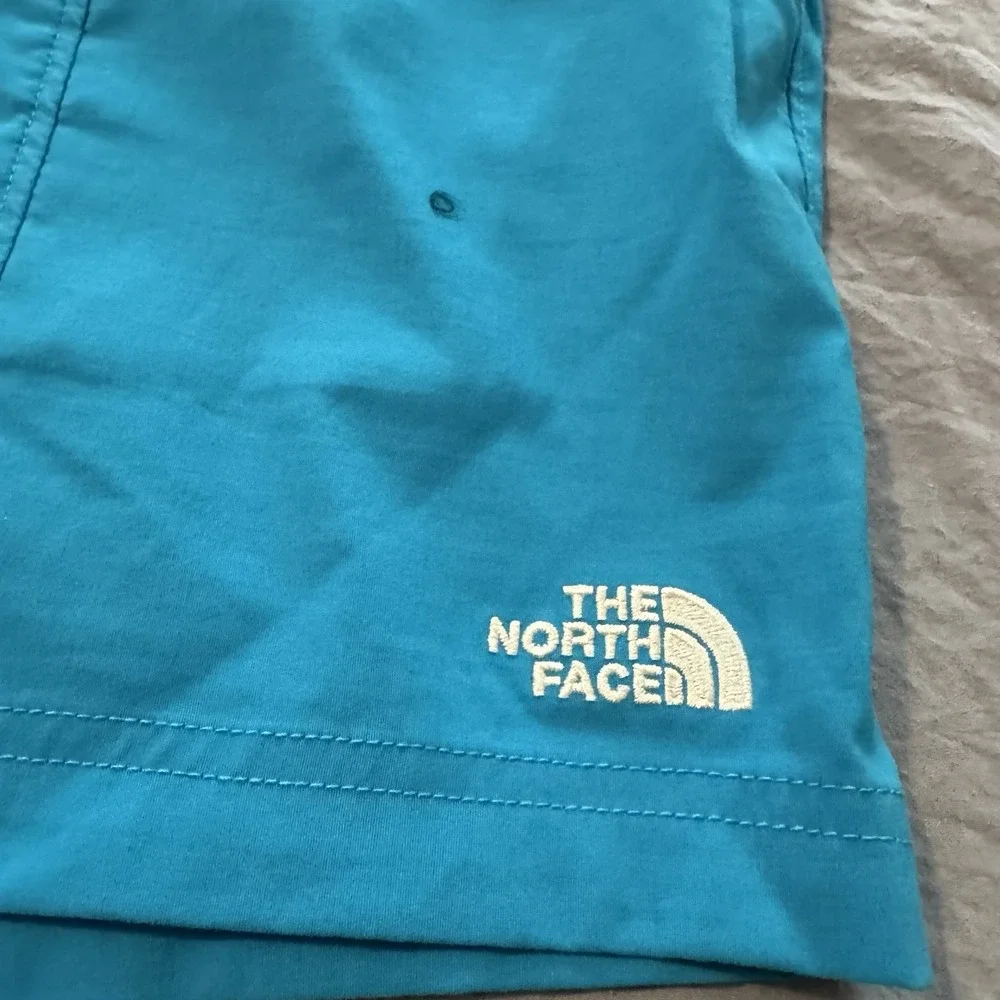 The North Face Lightweight Men's Shorts Size XXL Turquoise Blue